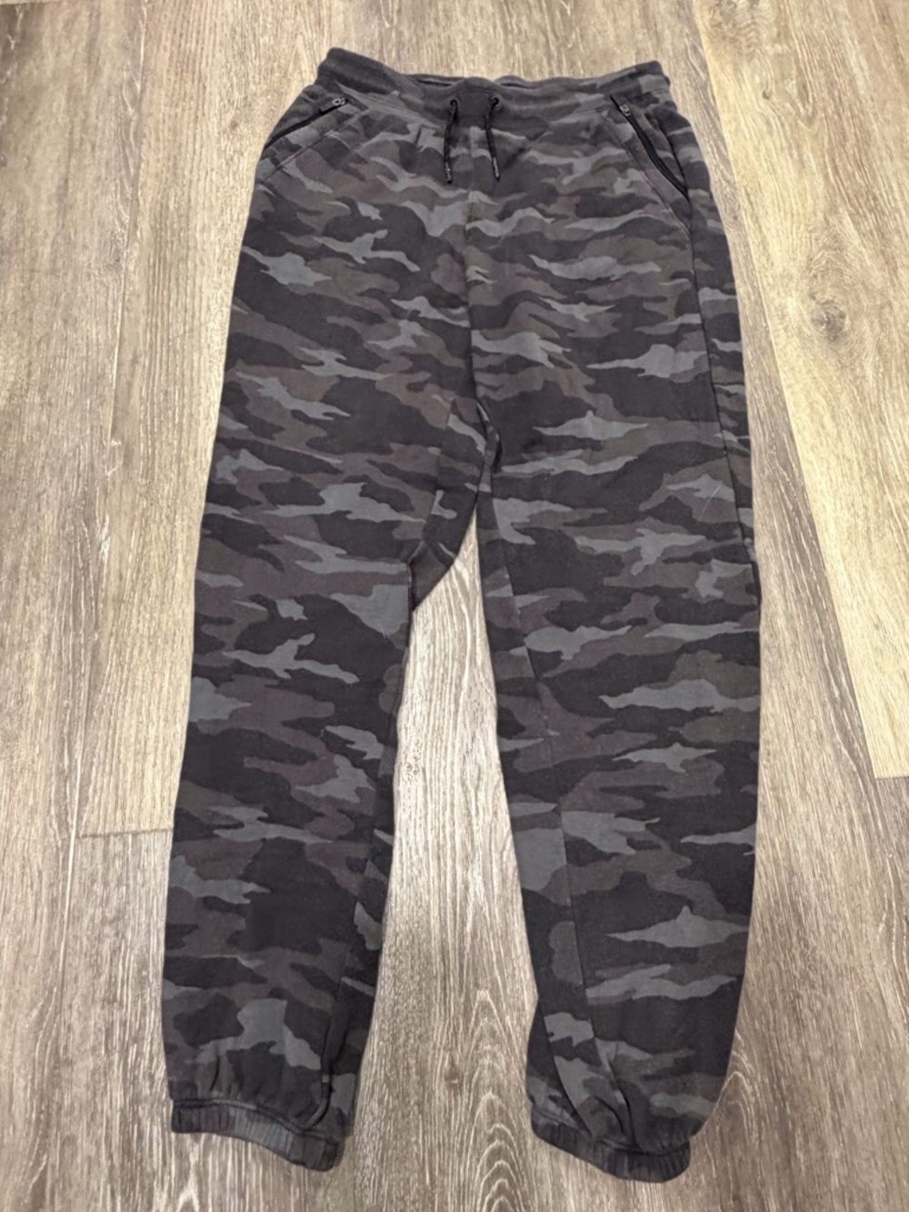 Athleta Kids Camo Joggers - Black & Gray